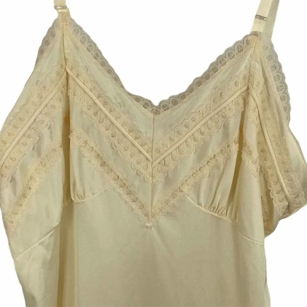 Vintage Vincent ivory nylon and lace slip size 42 - Picture 2 of 7
